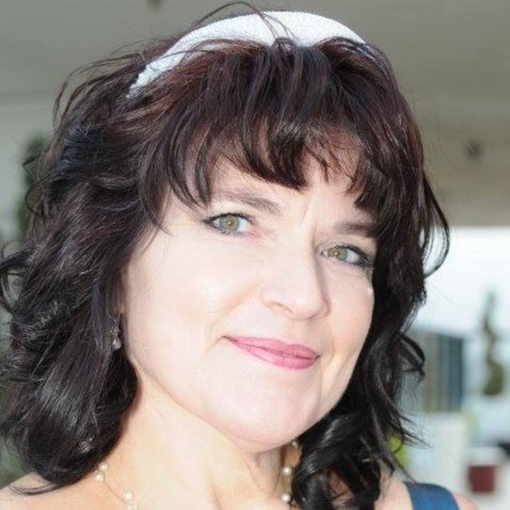 Meet your Posher, Linda